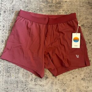 NWT Vuori Men’s Qualify Short lined 5” - size M